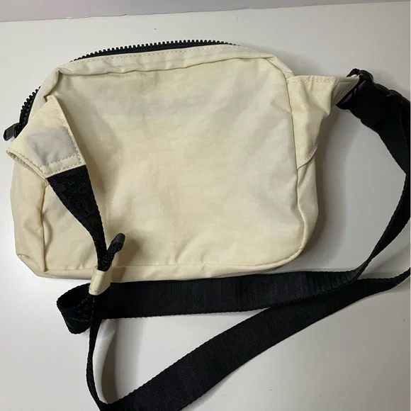 NWOT BAGGU Nylon Fanny Pack - Ivory - Picture 9 of 13
